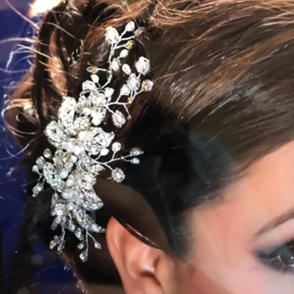 Wedding head piece - leaf derails